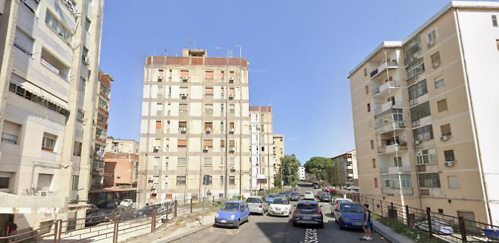 Catania, ancora spari nella notte: danneggiato un immobile in via Pisacane, trovati altri bossoli per terra