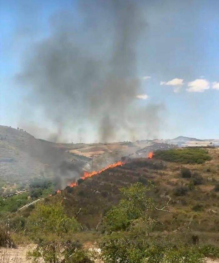 Incendio nelle aree rurale di Giarratana, ci sono volute oltre sei ore per domarlo