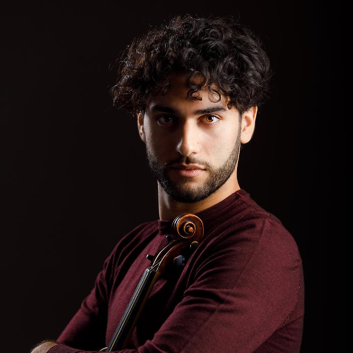 Vikram Francesco Sedona incanta Chiostri e Cortili con il virtuosismo romantico
