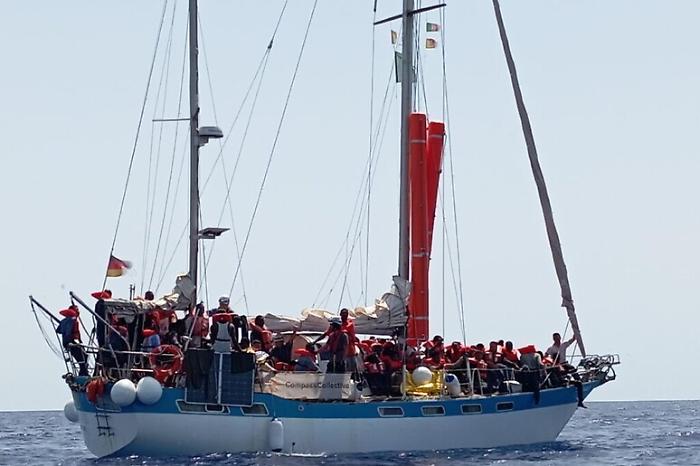 Stretta sulle Ong a Lampedusa: fermo amministrativo e multa da 10mila euro per la Trotamar III