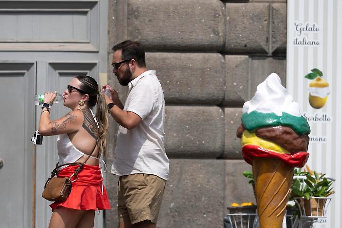 L'Europa in fiamme: i numeri spaventosi del giugno pi&ugrave; caldo di sempre 
