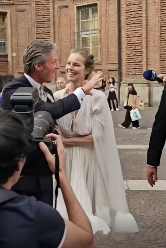 Eva Herzigov&aacute; e Gregorio Marsiaj, il s&igrave; dopo 25 anni: le nozze torinesi tra riservatezza, alta societ&agrave; e una storia d&rsquo;amore fuori dal tempo