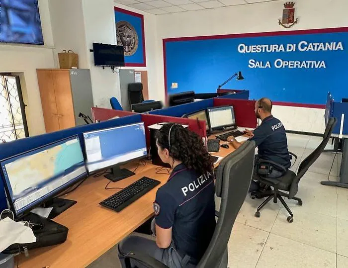 Litiga con la madre ed evade dai domiciliari: braccialetto elettronico tradisce un 33enne a Catania