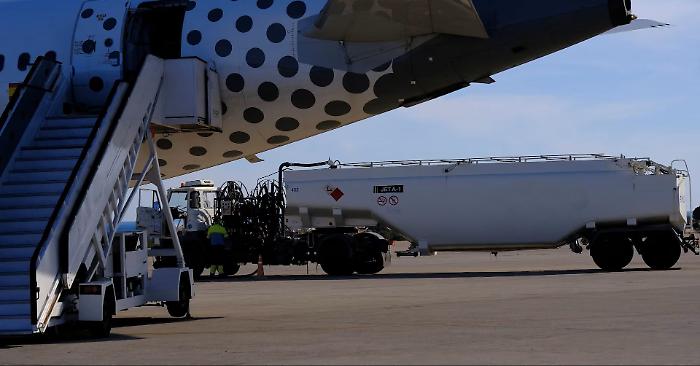 Sos carburante aereo: le rotte europee fanno i conti con i tagli ai rifornimenti 