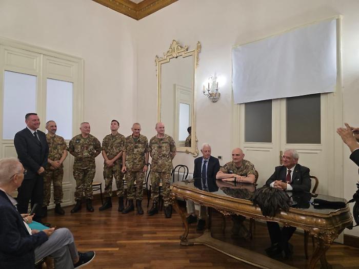 Il generale Luciano Portolano ad Agrigento: storico incontro al Circolo Empedocleo