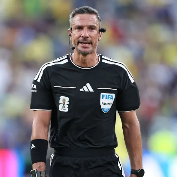 Slavko Vinčić in lacrime: sar&agrave; lui l'arbitro della finale Spagna-Argentina