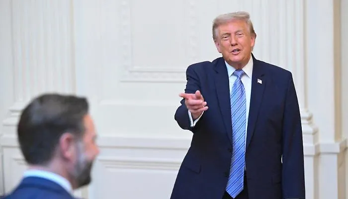 Il bluff dei dossier declassificati: l'indagine della Bbc smonta le tesi di Trump 
