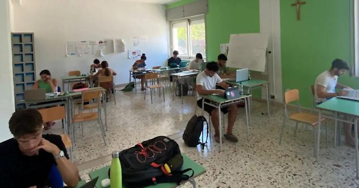 Tornano le aule studio lungo i centri marittimi della costa iblea
