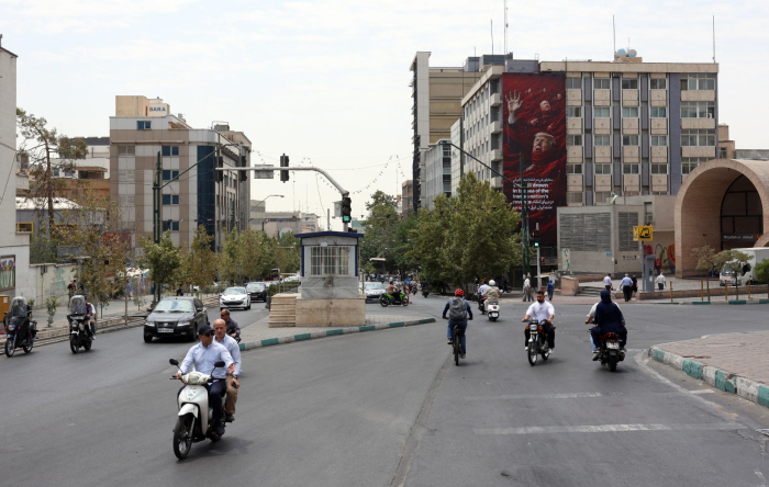 Nuovi raid statunitensi sull'Iran: esplosioni a Isfahan e Chabahar
