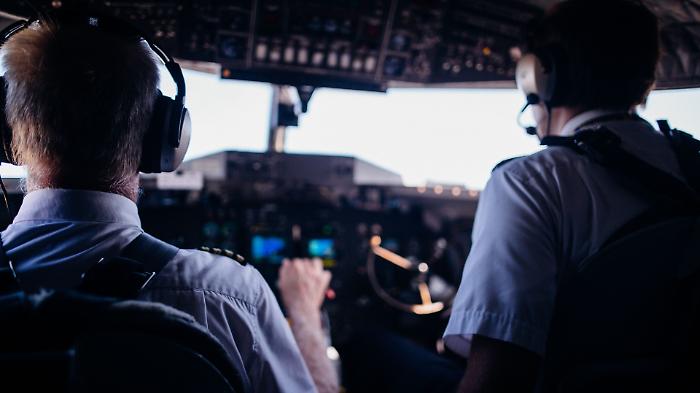 Il comandante ha un malore, atterraggio d'emergenza a Malpensa per un volo da Palma di Maiorca a Varsavia