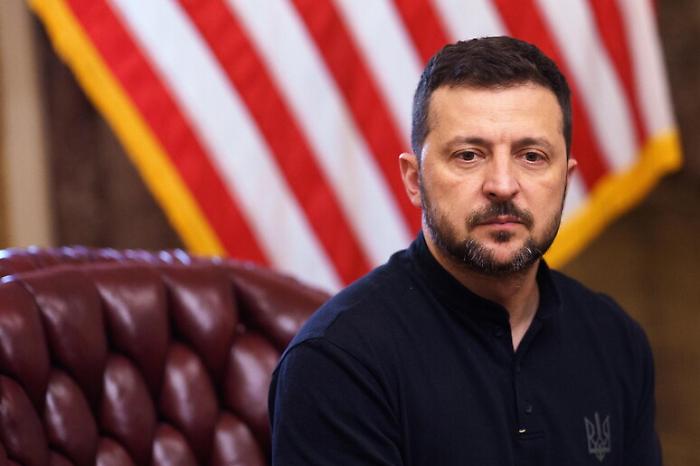 Zelensky accusa la Russia: &laquo;D&agrave; all'Iran le immagini satellitari delle basi Usa nel Golfo&raquo;