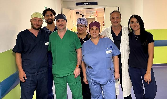 Ad Acireale impiantato un defibrillatore cardiaco sottocutaneo su un 32enne: nuova protezione contro le aritmie