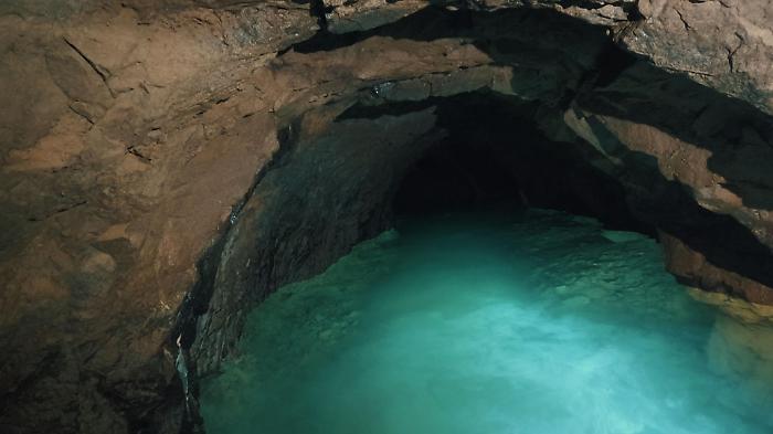 Italia, quasi un litro d'acqua su due si perde nella rete: spreco da 9 miliardi l'anno