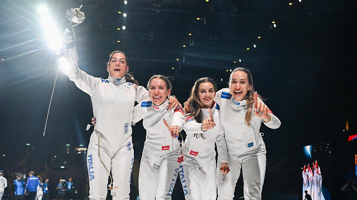 Scherma: Italia in trionfo ai Mondiali, doppio oro nel fioretto maschile e nella spada femminile con le stoccate vincenti dell'etnea Alberta Santuccio