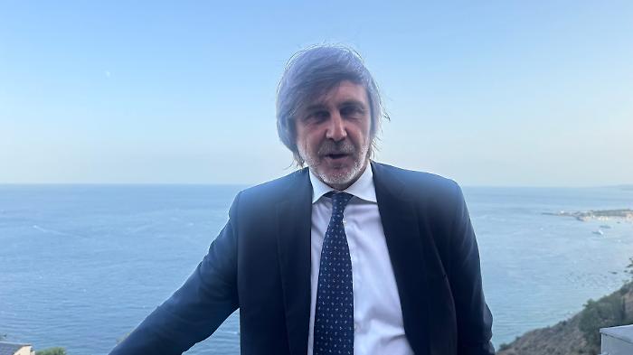 &laquo;Prescriviamo un'ora con un amico, perch&eacute; le relazioni umane sono il vero elisir di lunga vita&raquo;