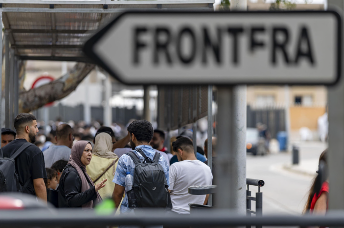 Crisi di Ceuta: vertici europei d'urgenza e scontro politico sulla gestione dei confini