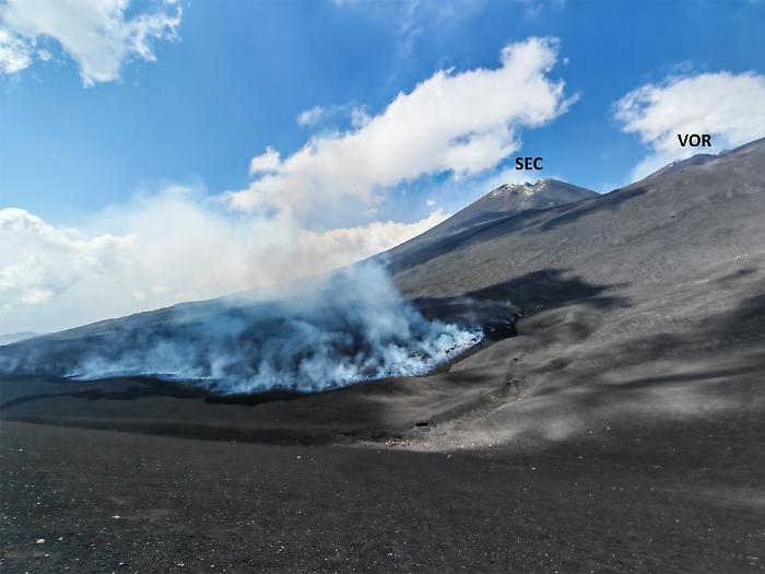  Il ruggito prevedibile dell'Etna: l'eruzione lampo che d&agrave; ragione alla scienza 