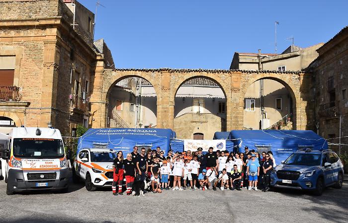 Sicurezza partecipata a Piazza Armerina: Protezione Civile e Polizia di Stato formano i giovani