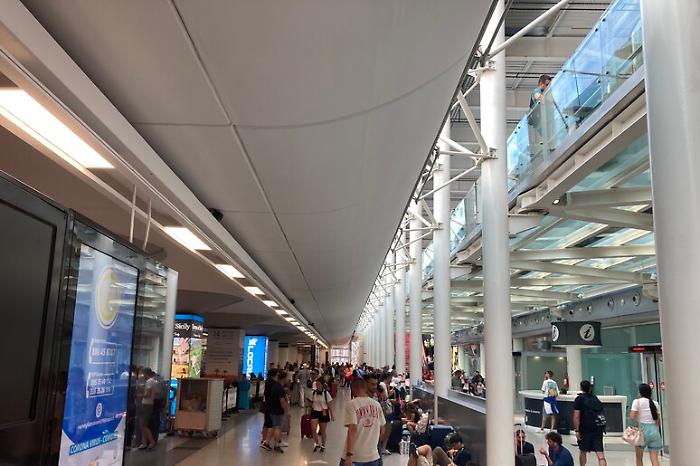 L'Etna concede una tregua: riapre l'aeroporto di Catania