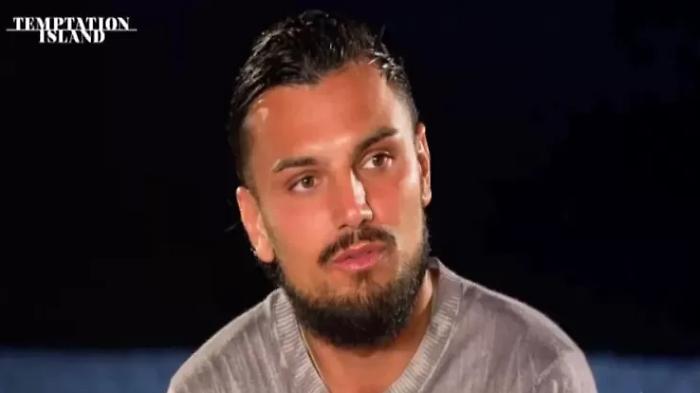 La svolta di Giovanni Grazioso, la star di Temptation Island: l'ambulante di Catania che trasforma le critiche in oro 