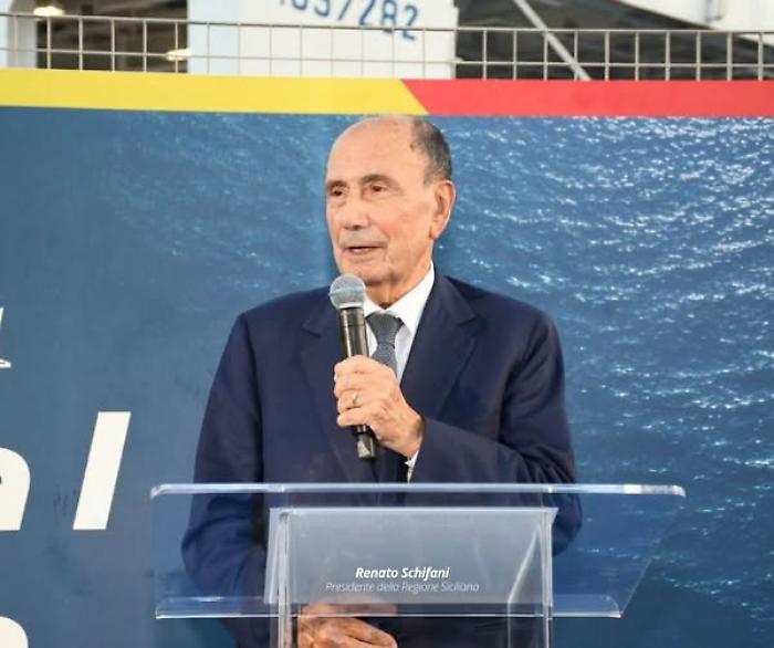 Isole minori sotto assedio per il caro-traghetti, Schifani rassicura: &laquo;Pronto a bloccare l'aumento&raquo;