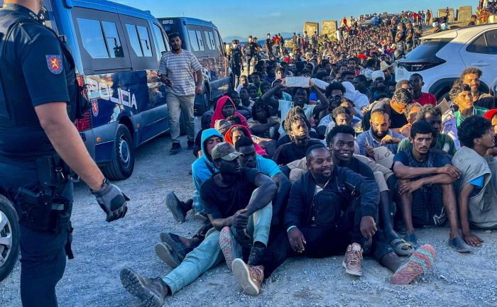 Rischio nuova ondata migranti a Ceuta, Tajani e Salvini: "Sanchez drammatizza. Schengen non si revoca per ritorsione"