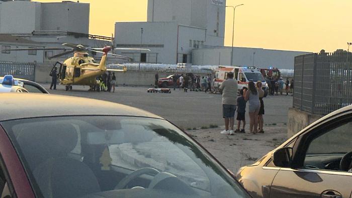 Grave incidente stradale sull'Acate-Vittoria, ferito in prognosi riservata