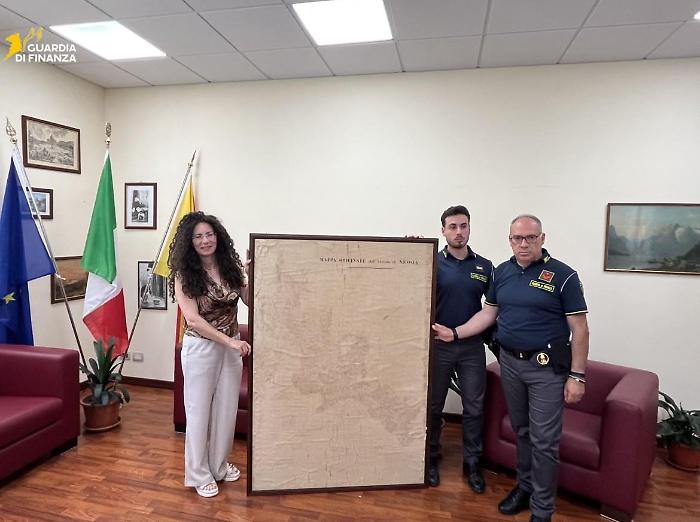 Nicosia, la mappa storica era finita in uno studio privato: blitz della Guardia di finanza, denunciato professionista