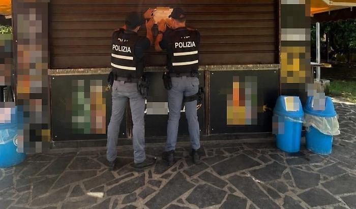 Troppi clienti pregiudicati al chiosco di largo Bordighera a Catania, scatta la chiusura per sette giorni