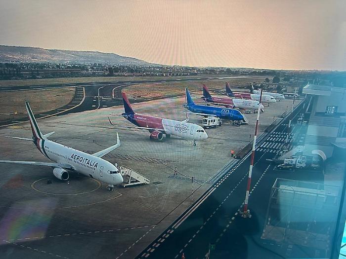 La notte dell'Odissea moderna: il volo Malpensa-Catania dirottato a Comiso