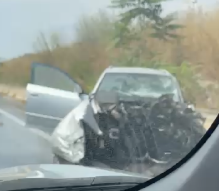Scontro sulla Ragusa-Catania, tre auto coinvolte: quattro feriti