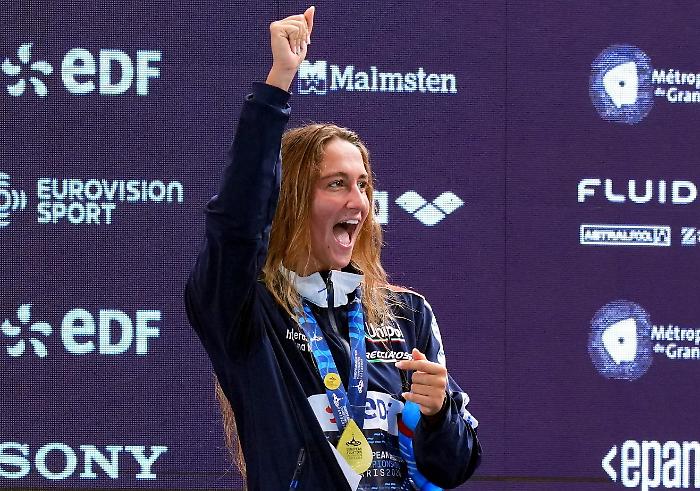 Parigi ai piedi di Simona Quadarella: trionfo assoluto nei 400 stile 