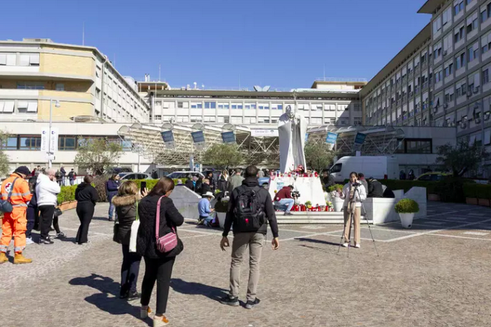 Si &egrave; risvegliato dopo 10 giorni lo scout 16enne colpito da un fulmine 