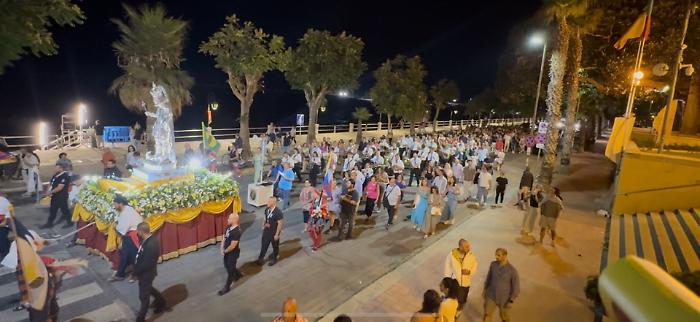 San Vito processione notturna