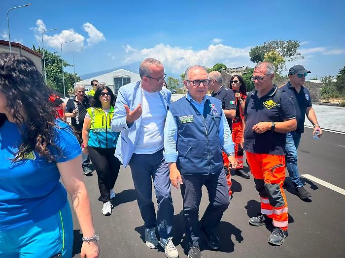 Incendi, Cocina: &laquo;Serve prevenzione vera, non solo la pulizia delle strade&raquo;
