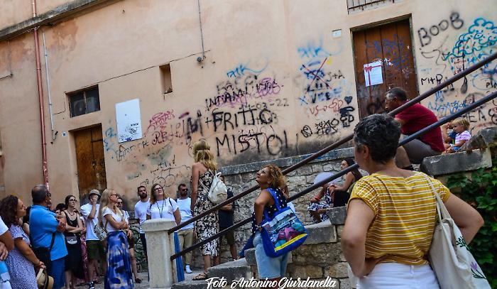 Modica e la "Grande bruttezza": la denuncia del fotoreporter Giurdanella