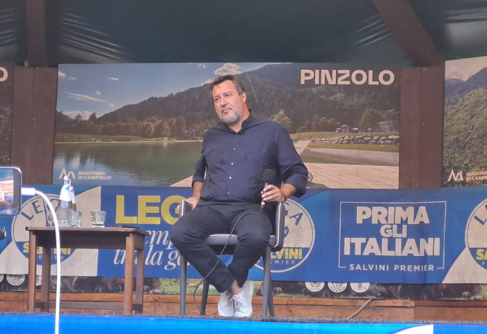 L'aut-aut di Salvini a Vannacci e la finta tregua con i governatori: la ritirata strategica del leader