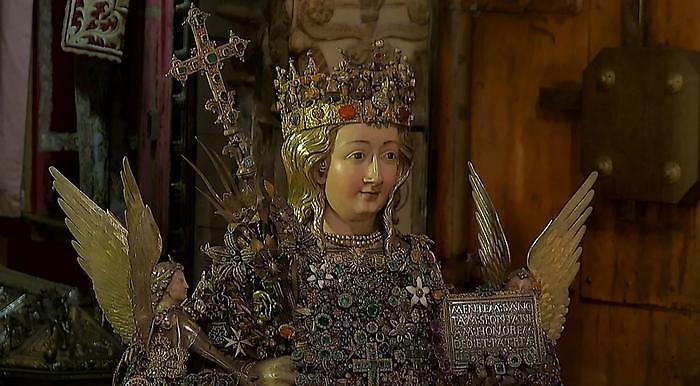 Giovane aggredito a Barcellona si risveglia dal coma: il dono dell'immaginetta di Sant'Agata arrivata da Catania 