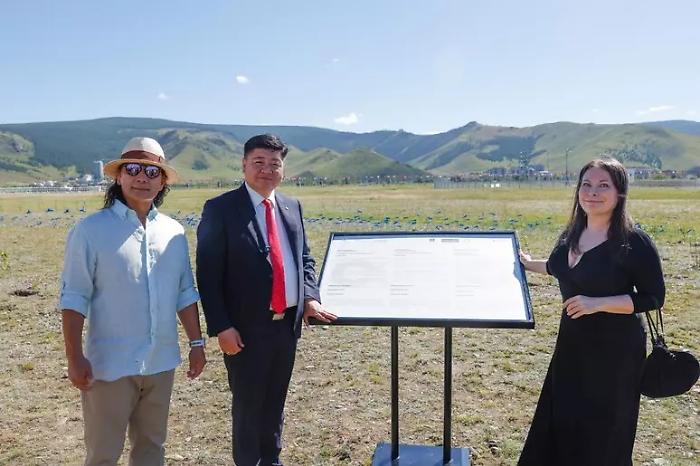 Il Terzo Paradiso di Pistoletto sbarca a Ulaanbaatar: arte, amicizia italo-mongola e rigenerazione ambientale