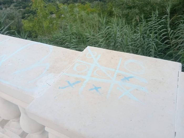 Ragusa, un gesto di incivilt&agrave; ferisce uno dei luoghi pi&ugrave; amati e iconici di Ibla