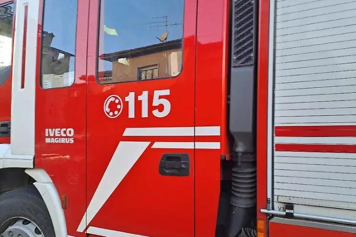 Paura in un B&B vicino Mileto: esplode una bombola e tre turisti rimangono feriti