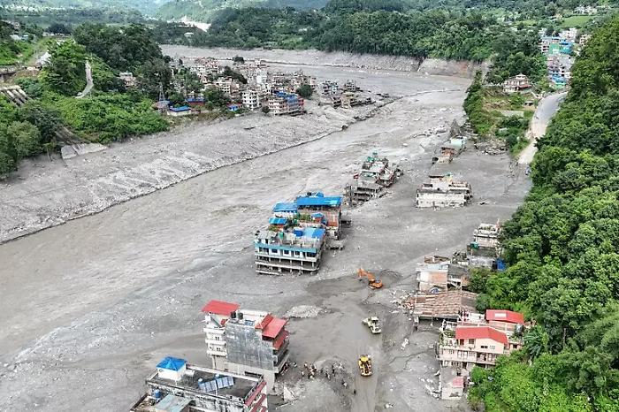 Alluvione in Nepal, due italiani salvati e tre ancora irreperibili