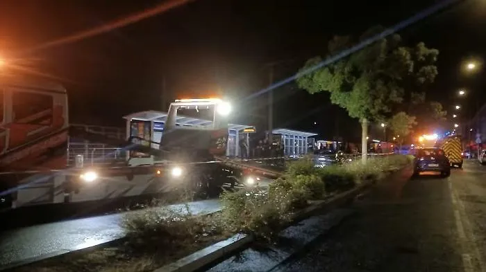 Auto sulla folla a Caen: muore un altro dei feriti, due le vittime accertate