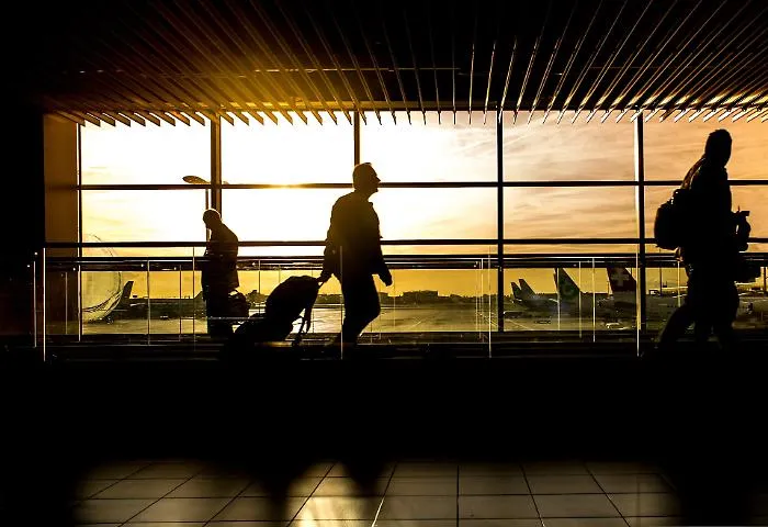 Oltre 17 chili di Shaboo nei bagagli: arrestati due corrieri messicani a Fiumicino