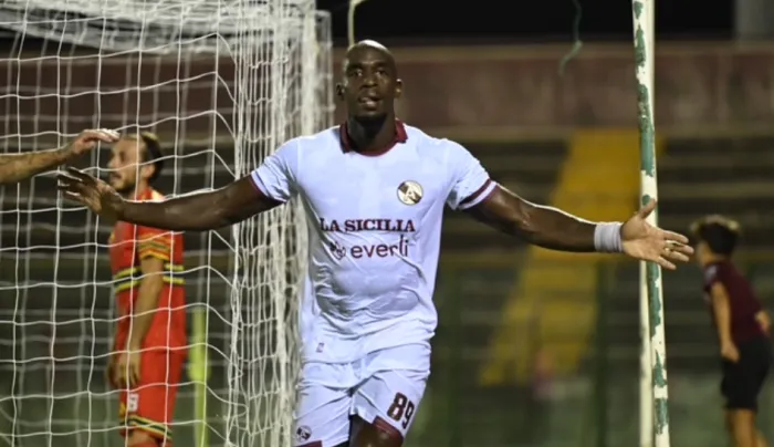 Acireale Fc, l'entusiasmo della piazza &egrave; il primo acquisto: "Uniti per fare grandi cose"