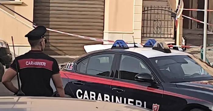 Roma, tre morti in casa a Pietralata: famiglia trovata senza vita dopo gli spari