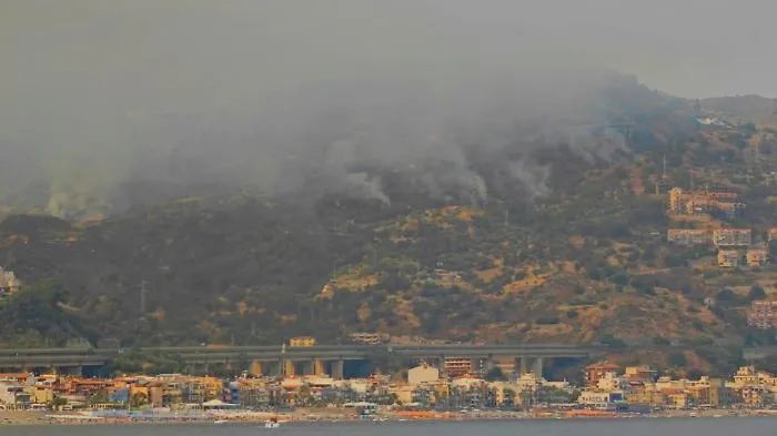 Letojanni, si riaccende un focolaio in contrada Sillemi