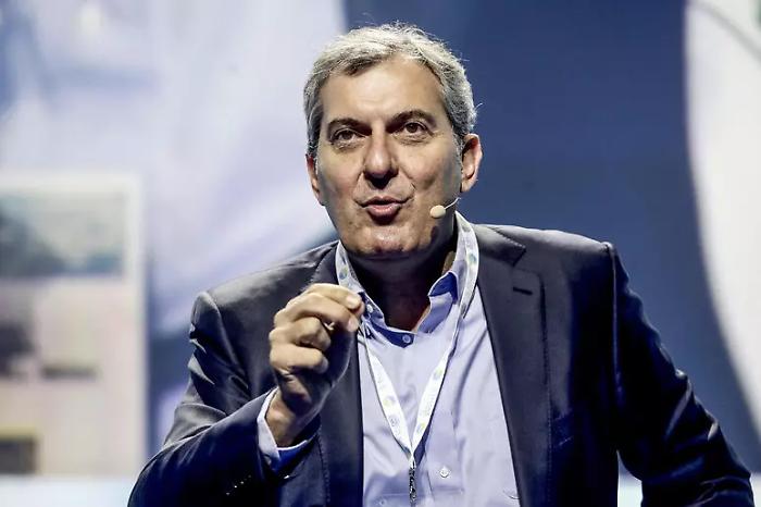 Mario Calabresi alla conquista di Palazzo Marino: si candida a Milano