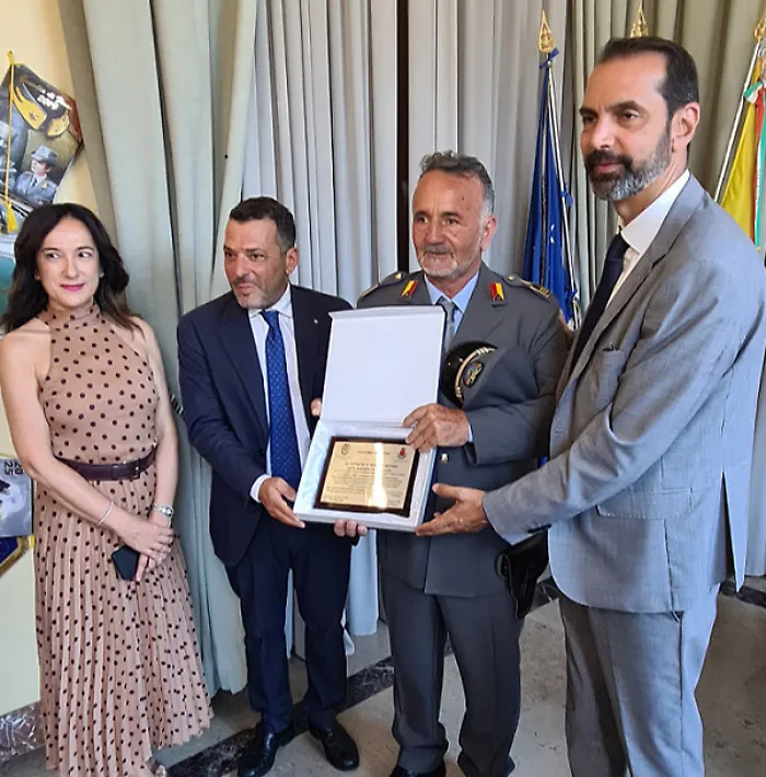 Salina, salva due escursionisti sulla falesia di Pollara: encomio della Citt&agrave; Metropolitana e del Comune di Malfa 