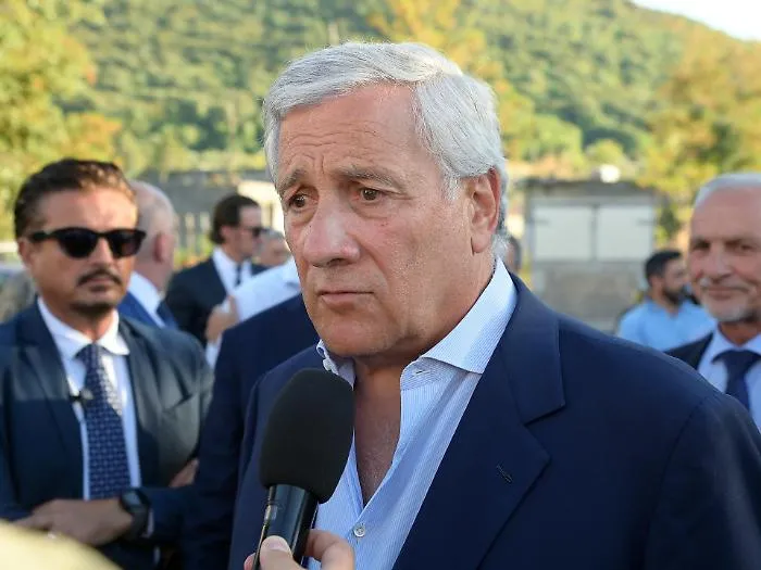 Tajani: &laquo;Nessun atto ostile, ma dobbiamo difendere le nostre frontiere&raquo;
